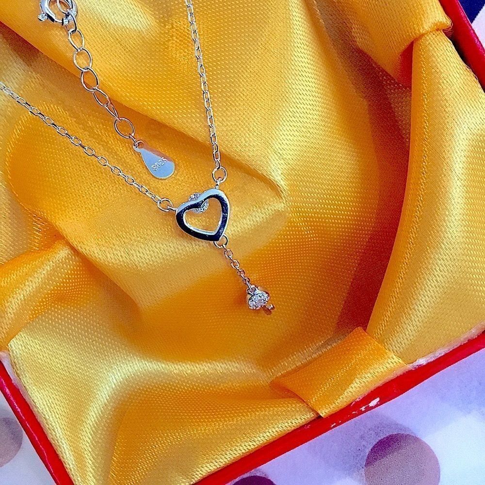 925 SILVER AND DIAMOND HEART AND LOCK NECKLACE - Picture 6 of 6